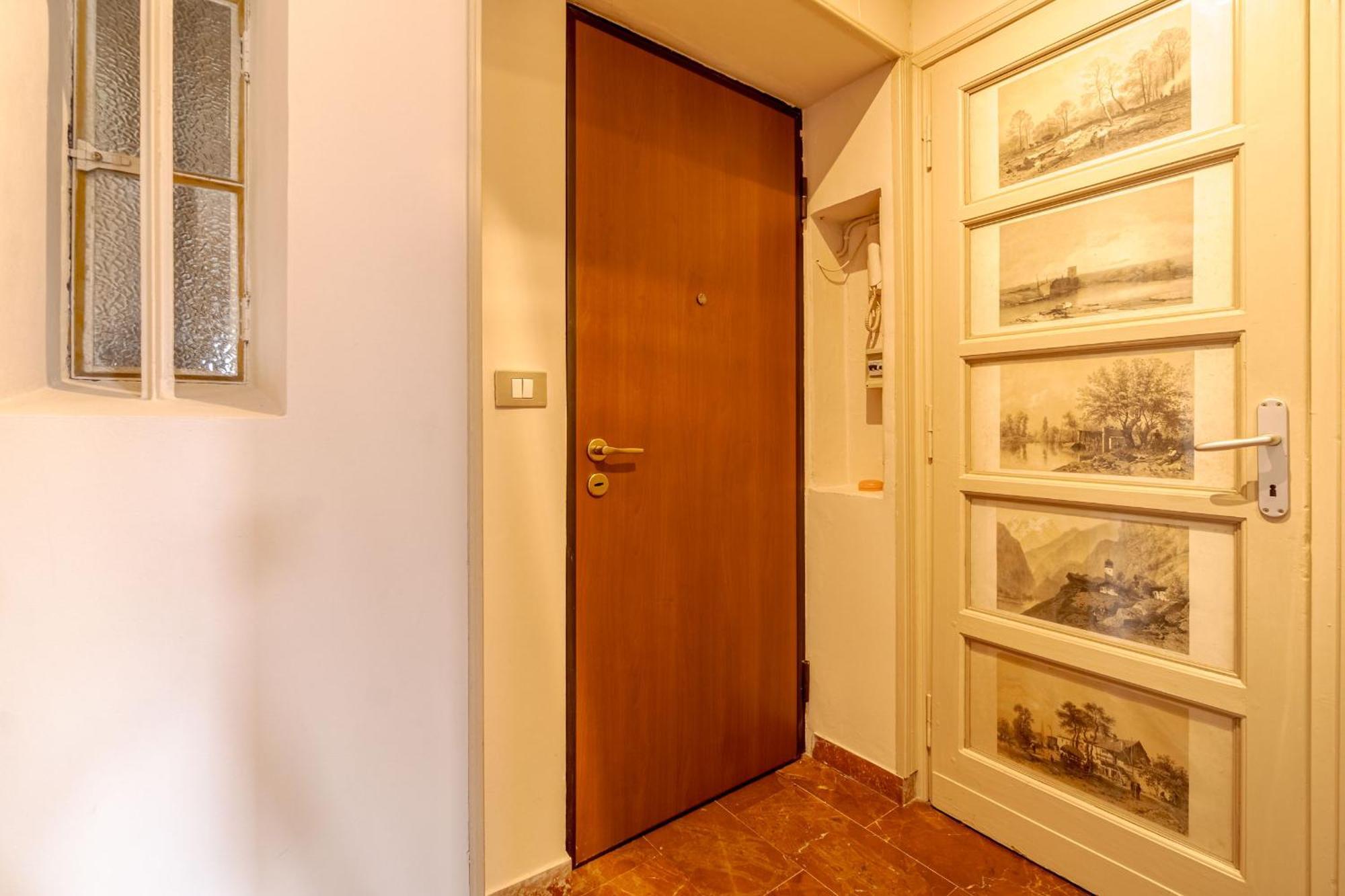 Casa Valeggio Attic Apt Few Steps From Porta Nuova Appartement Turijn Buitenkant foto